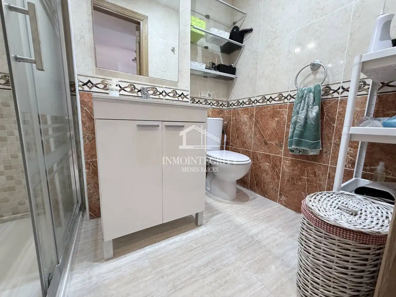 Bany de Apartament en venda en Oropesa del Mar / Orpesa amb Aire condicionat, Terrassa i Moblat