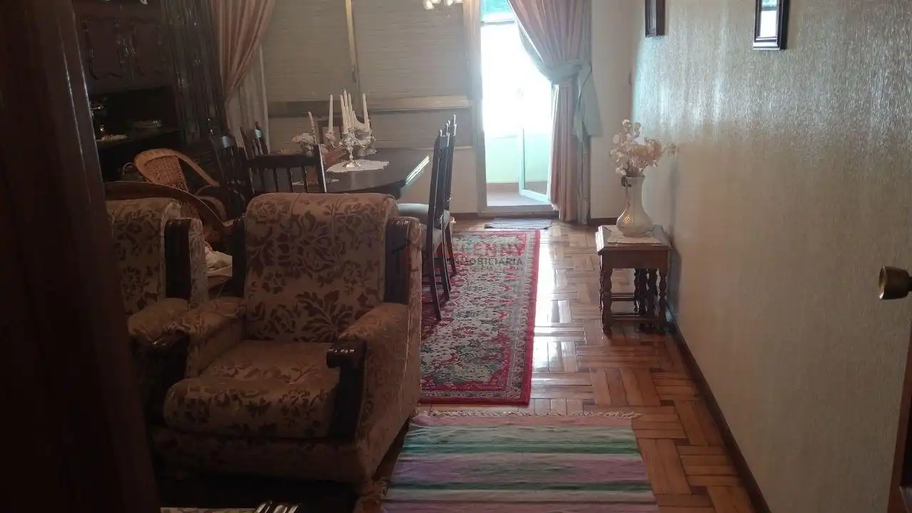 Piso con ascensor en venta en Centro Urbano