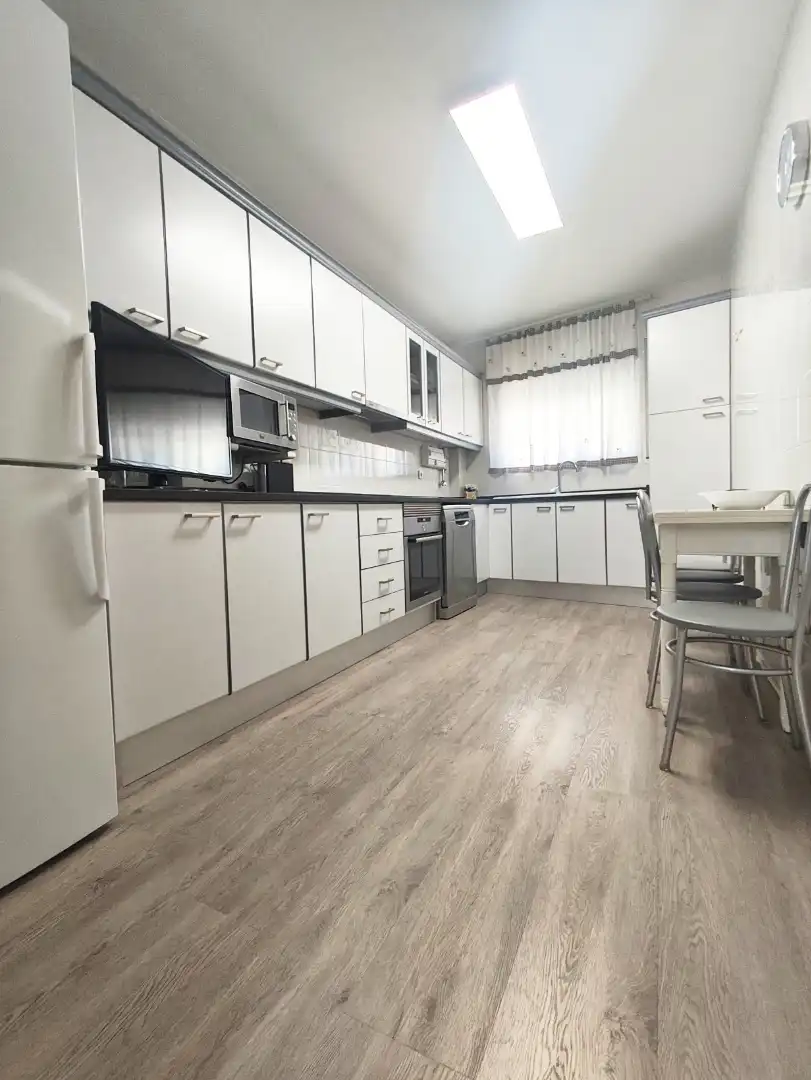 Cocina de Casa adosada en venta en Olesa de Montserrat con Aire acondicionado, Calefacción y Trastero