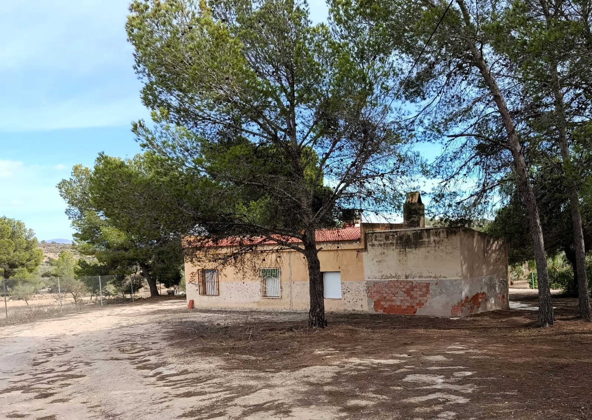 Vista exterior de Finca rústica en venda en Salinas amb Terrassa