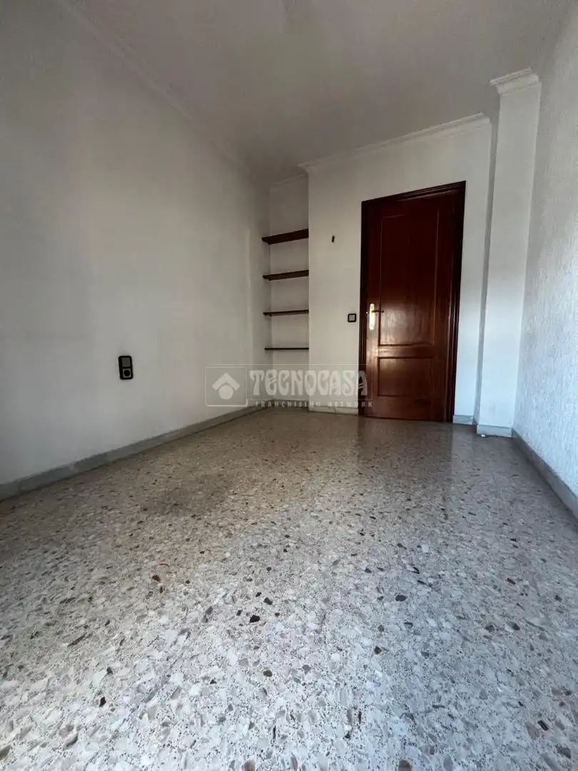 Bedroom of Detached homes for sale in Sevilla  with Air Conditioner and Balcony