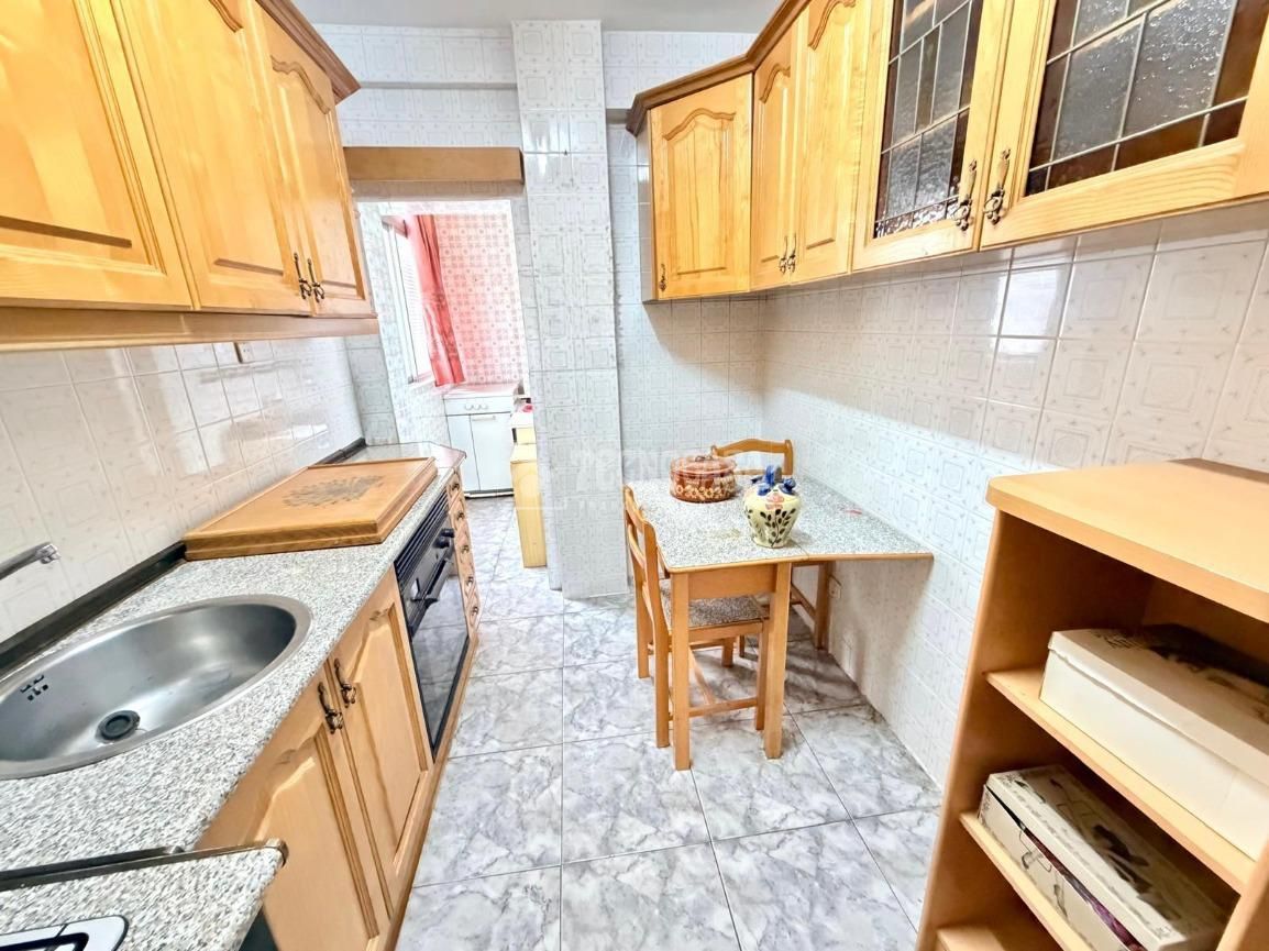 Kitchen of Flat for sale in Pinto  with Heating and Terrace