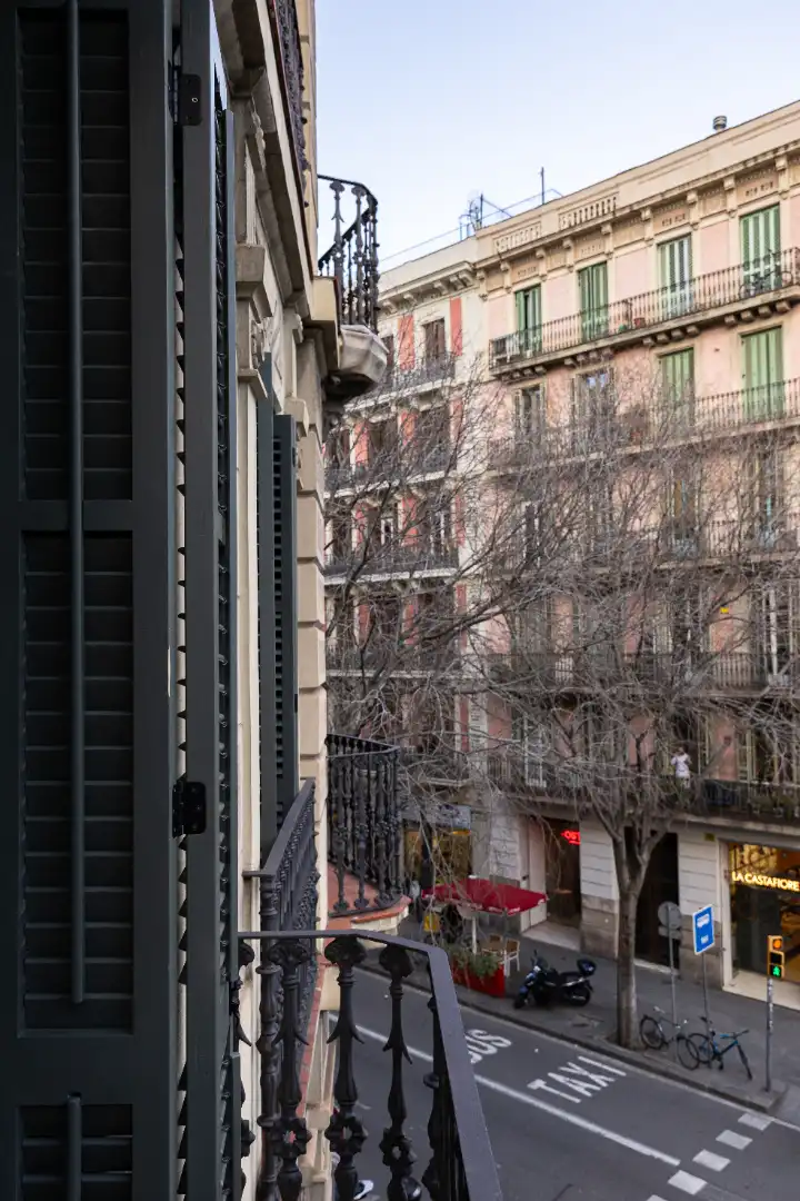 Vista exterior de Pis en venda en Barcelona amb Aire condicionat, Calefacció i Parquet