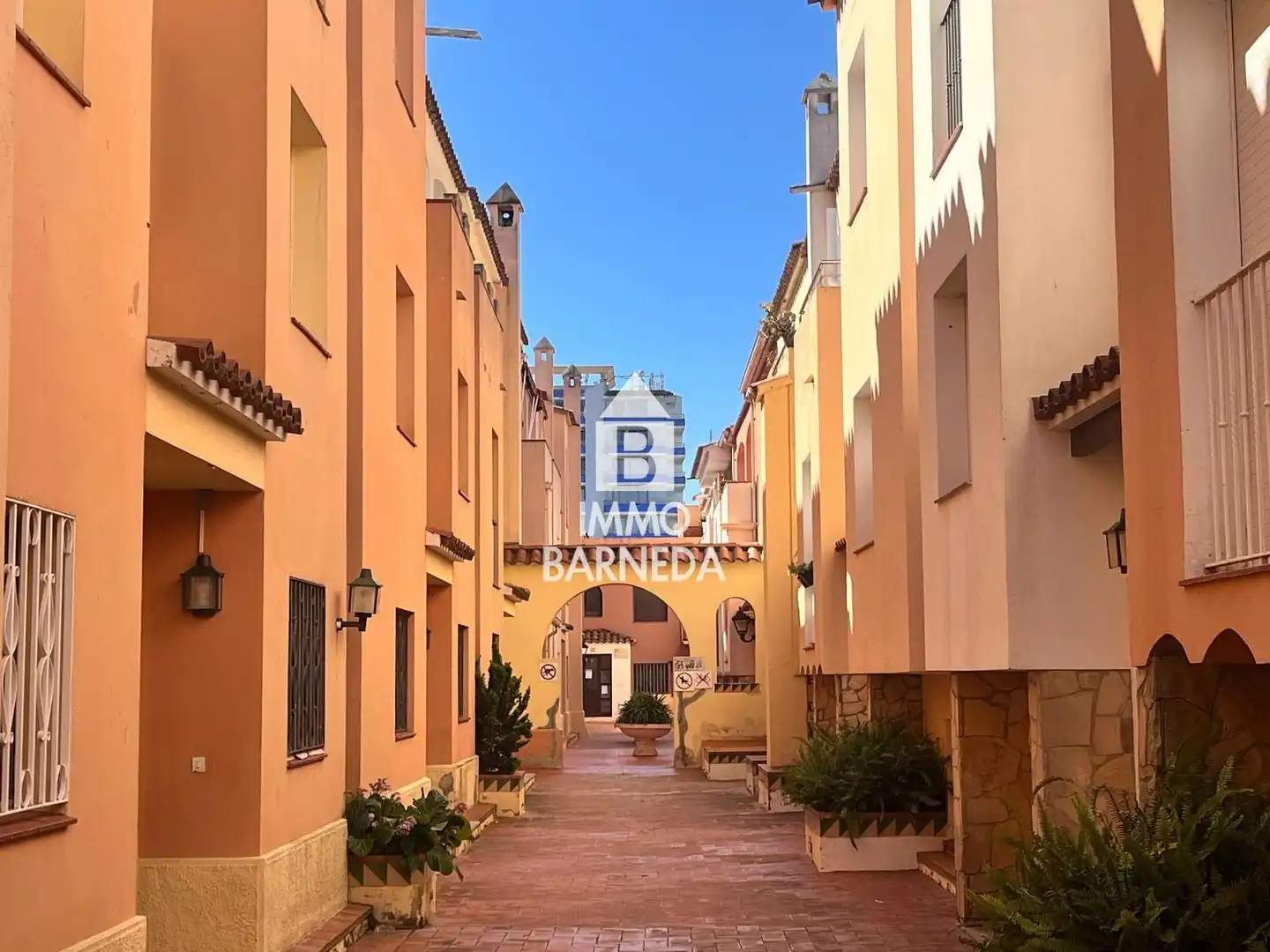 Vista exterior de Piso en venta en Empuriabrava con Aire acondicionado, Calefacción y Terraza