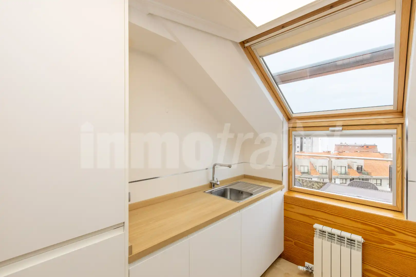 Kitchen of Attic for sale in Sanxenxo  with Air Conditioner, Heating and Terrace