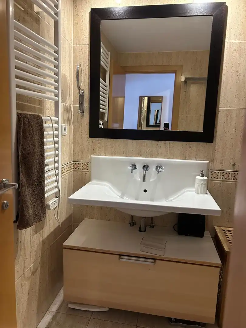 Bathroom of Flat for rent in Valencia  with Air Conditioner, Storage room and Furnished