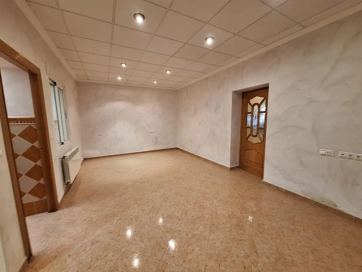 Casa o chalet en venta en Algueña con Calefacción, Balcón y Jacuzzi