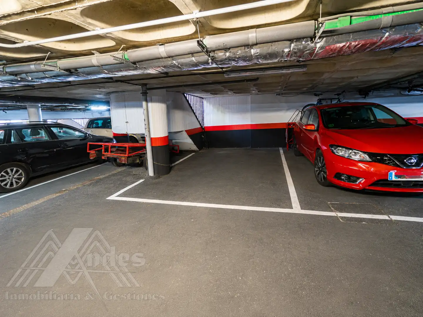 Parking of Flat for sale in Majadahonda  with Air Conditioner, Heating and Storage room