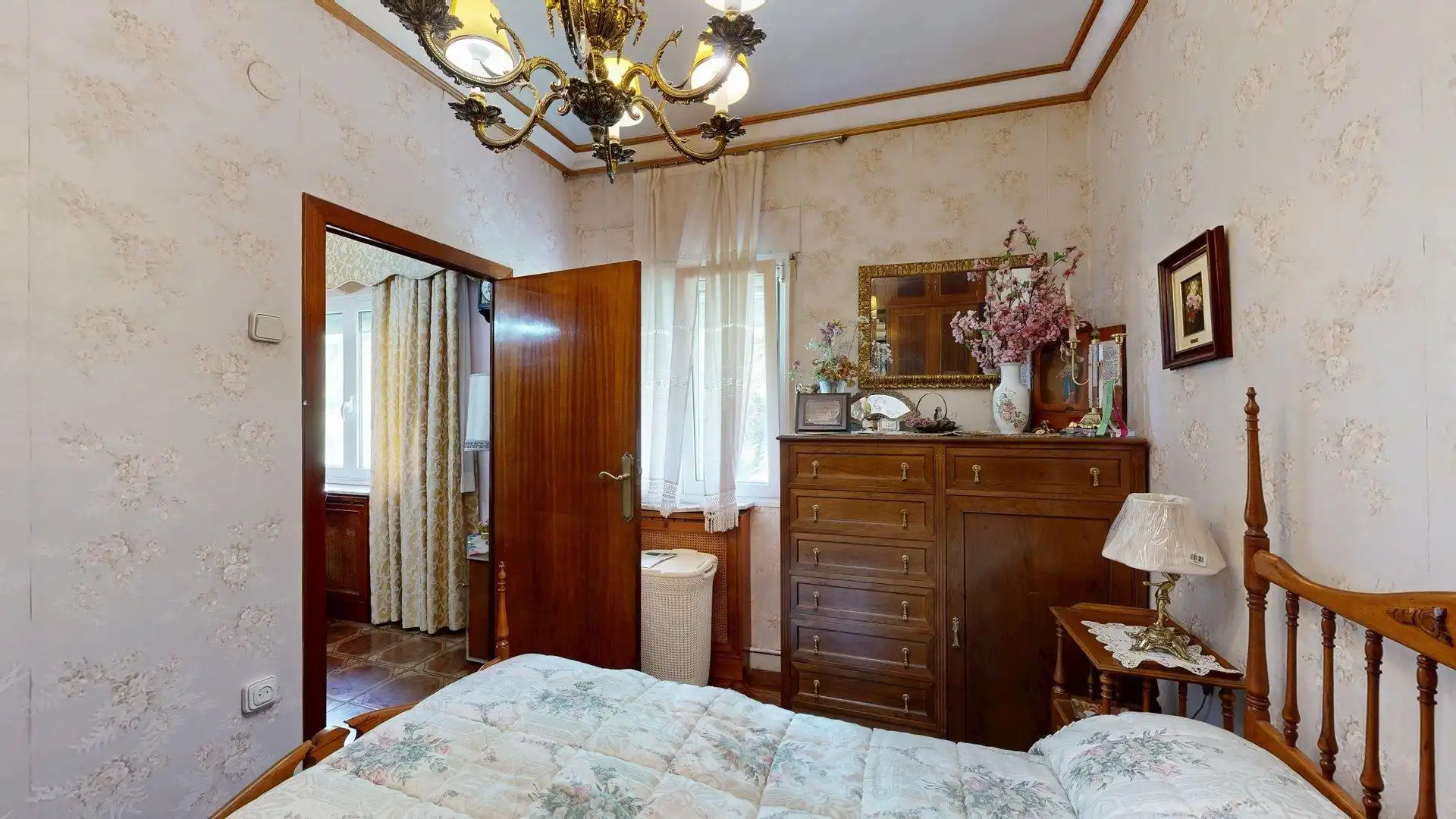 Habitación de Piso en venta en Zaragoza con Calefacción y Amueblado