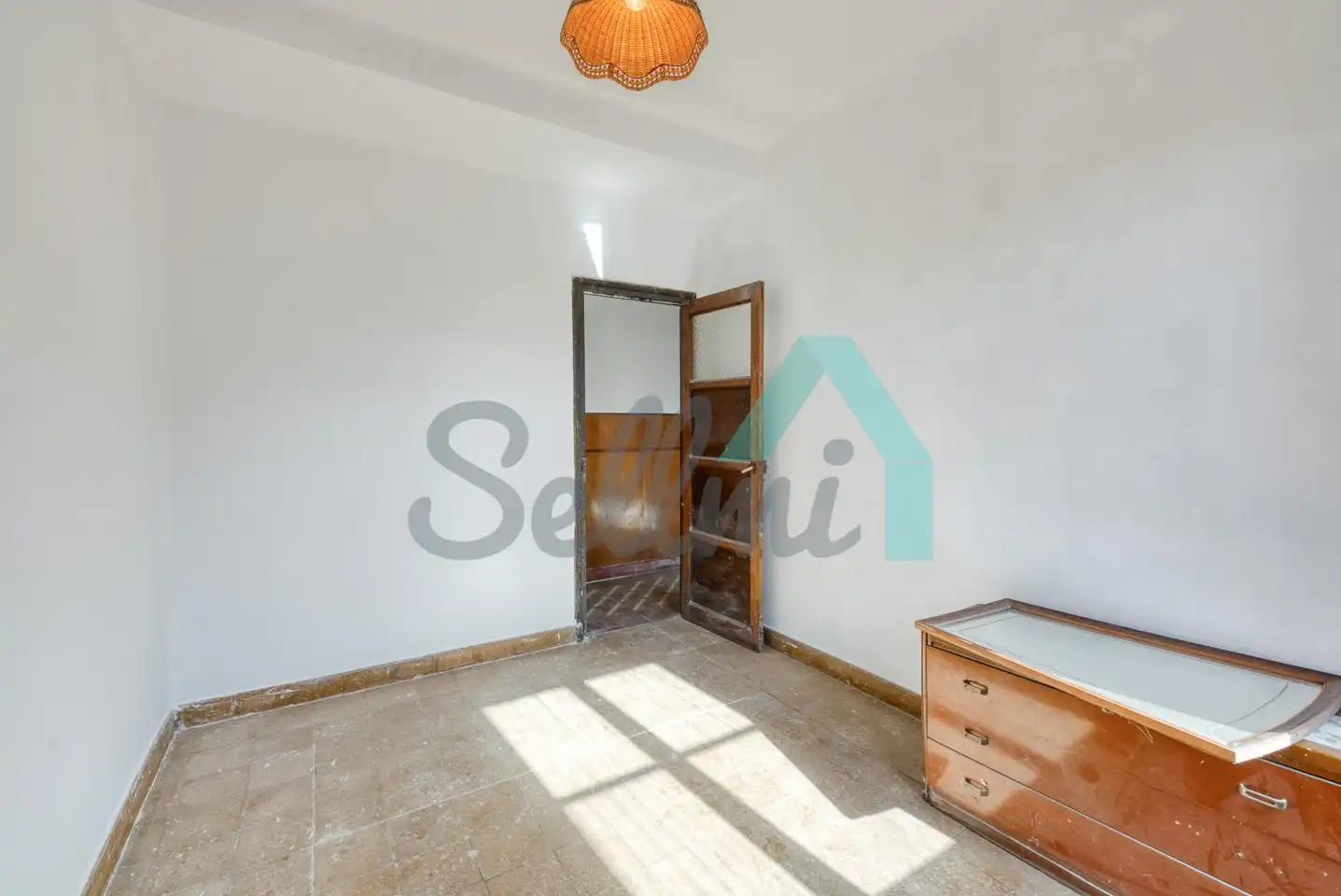 Buildings for sale in Oviedo 