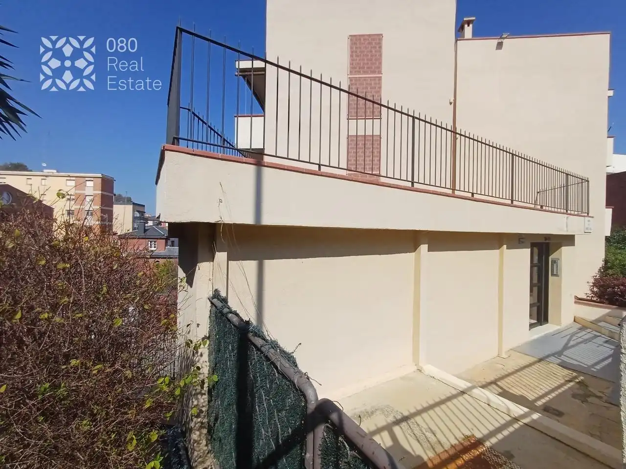 Außenansicht von Wohnung zum Verkauf in Barcelona mit Terrasse und Gemeinschaftspool