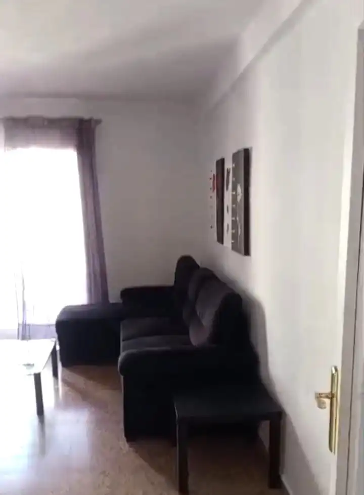 Flat with terrace to rent in Plaça d'Hondures, imagen 3