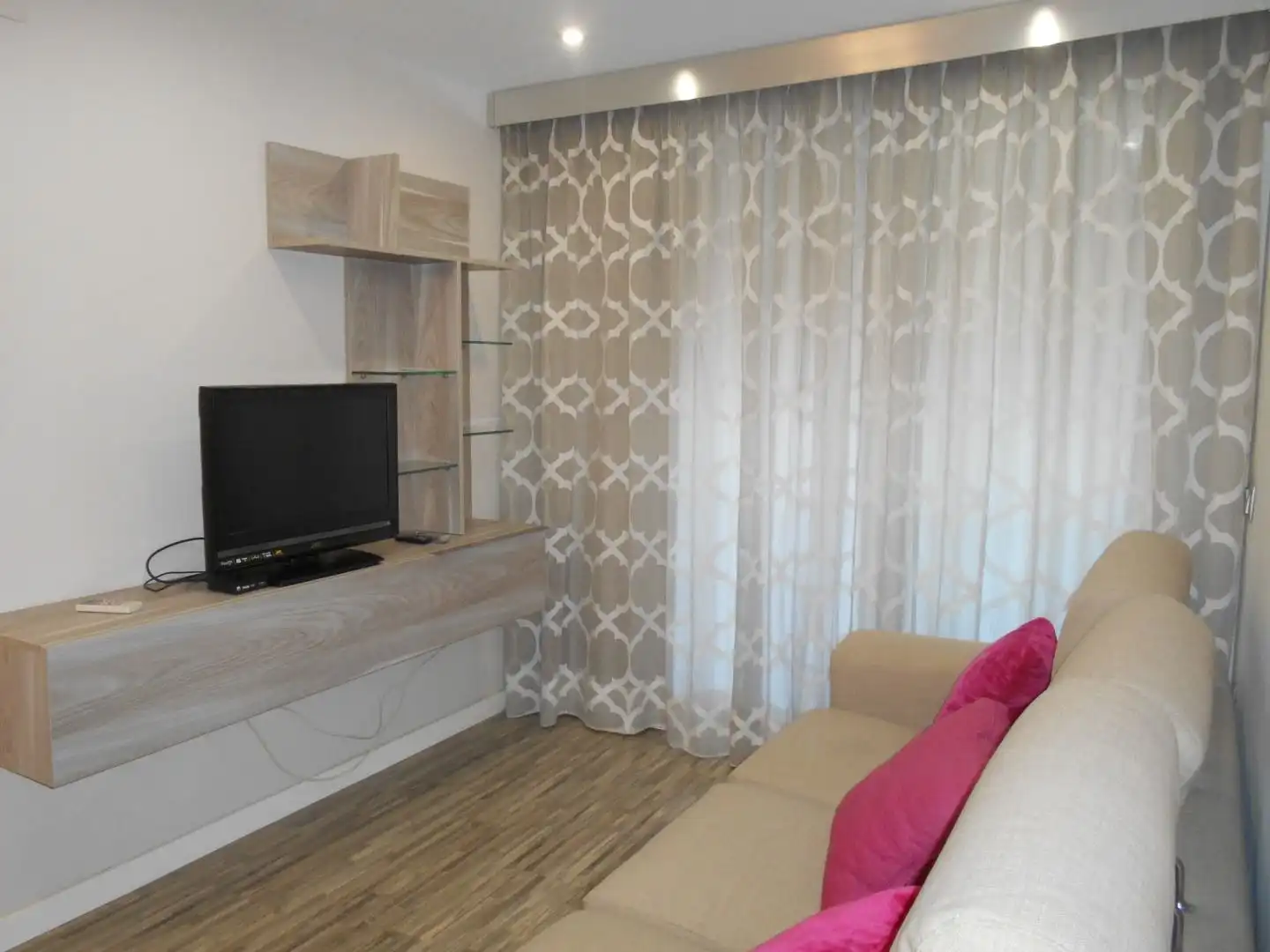 Living room of Flat for rent in Valencia  with Air Conditioner, Heating and Terrace