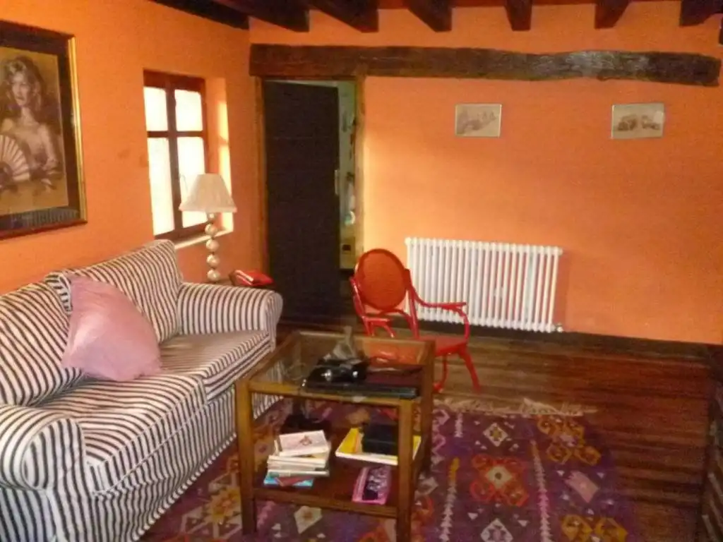 Sala d'estar de Edifici en venda en Zeanuri
