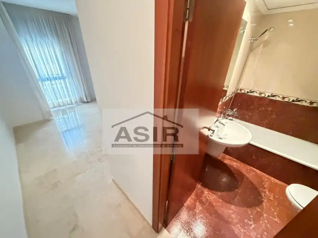 Wohnung zur Miete in Calle Cardenal Vera, Sants Patrons