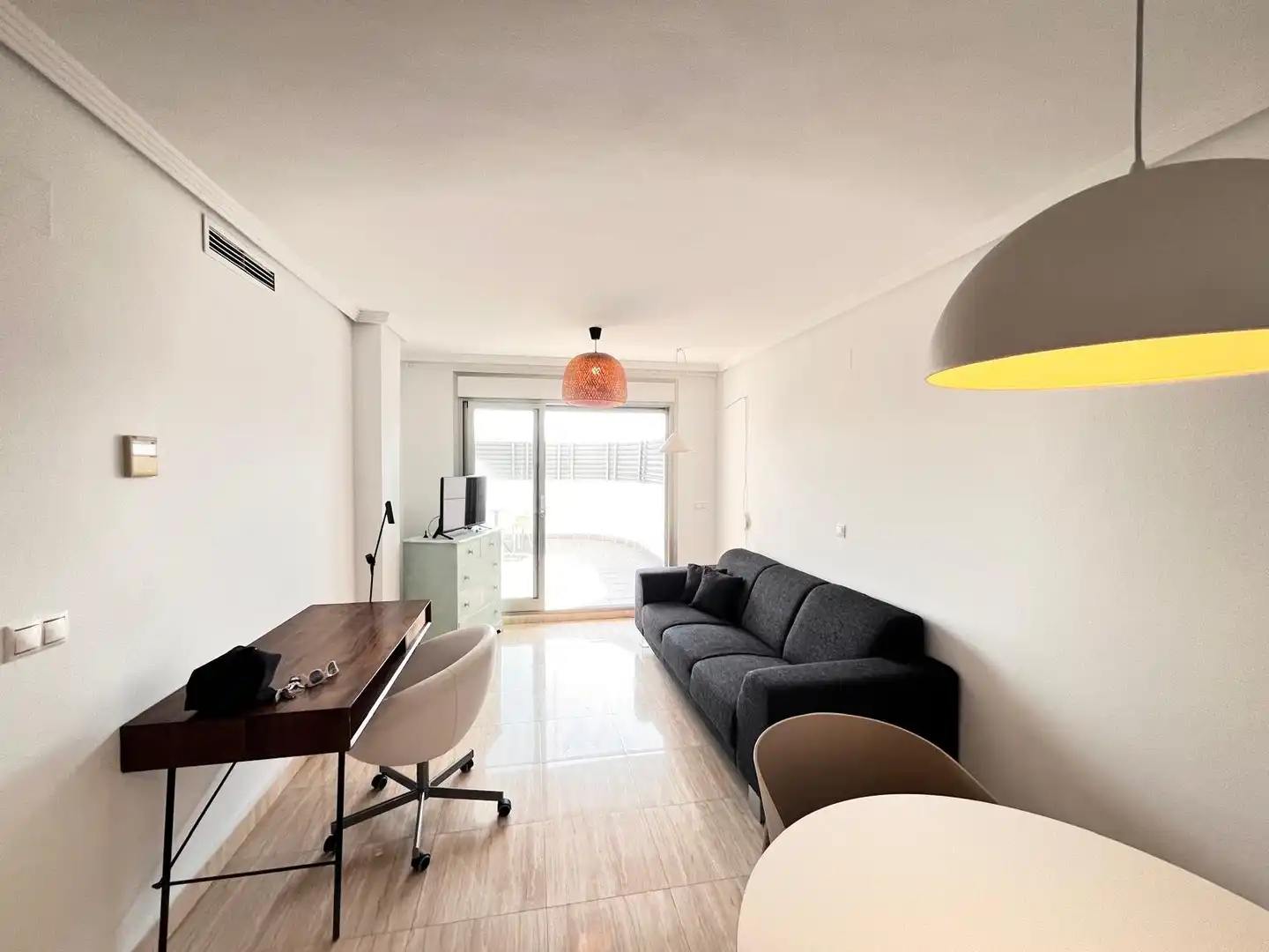 Living room of Ground floor for rent in L'Alfàs del Pi  with Air Conditioner, Heating and Terrace