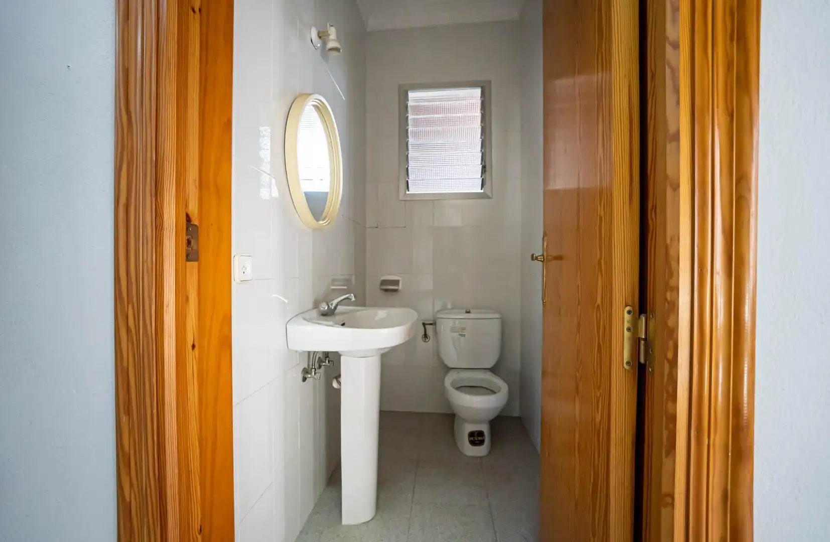 Business premises for sale in Avenida CONSTITUCION 38, imagen 29