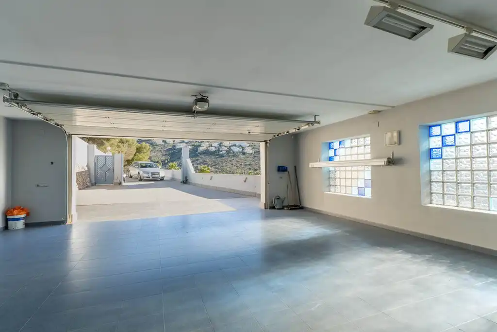 Houses for sale in Moraira  with Private garden and Swimming Pool