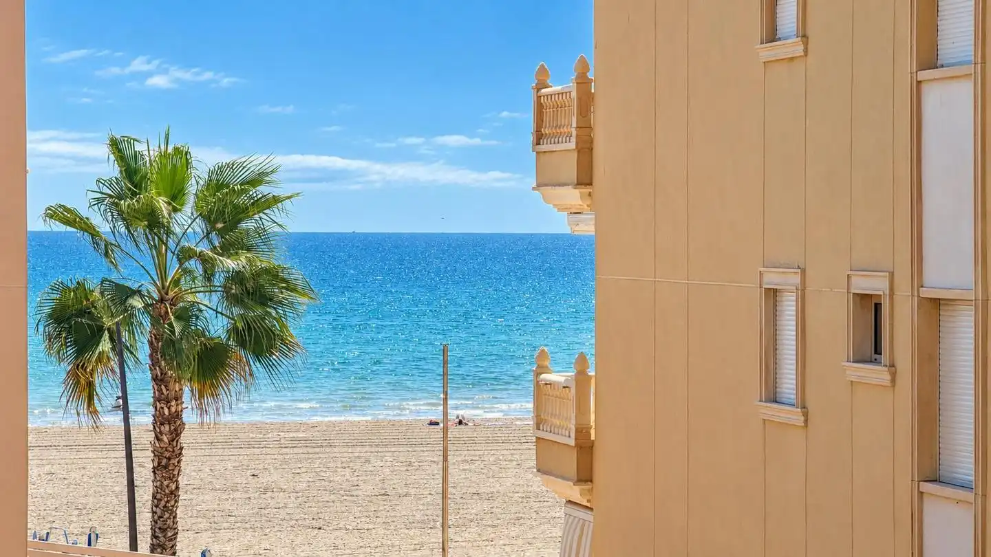 Vista exterior de Pis en venda en Santa Pola ciudad