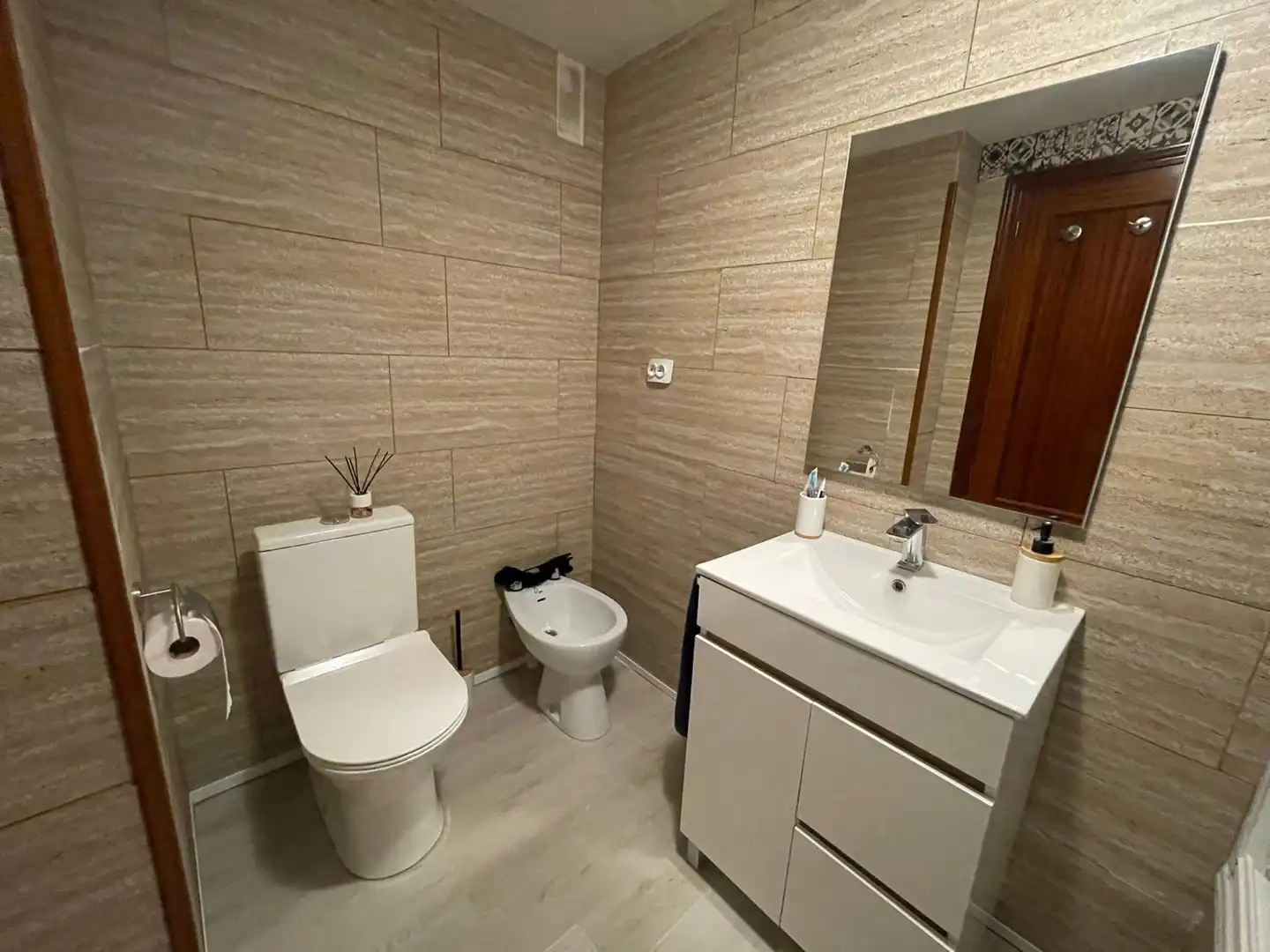 Baño de Piso en venta en Mérida con Aire acondicionado, Trastero y Amueblado
