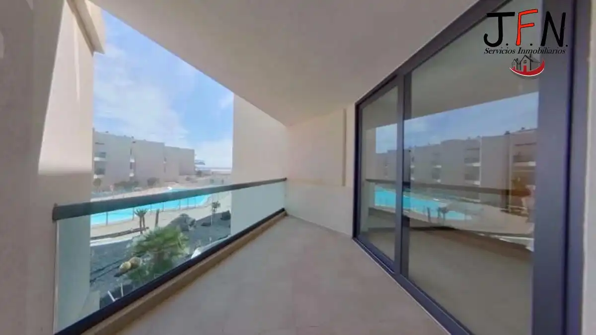 Terraza de Dúplex en venta en La Oliva con Jardín privado, Balcón y Alarma