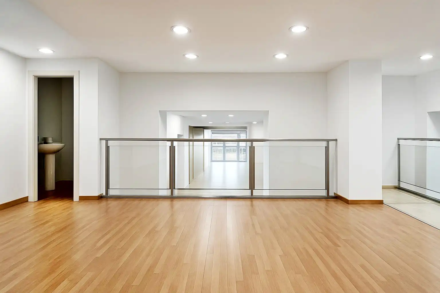 Local comercial de lloguer a Calle José María Pereda, imagen 7