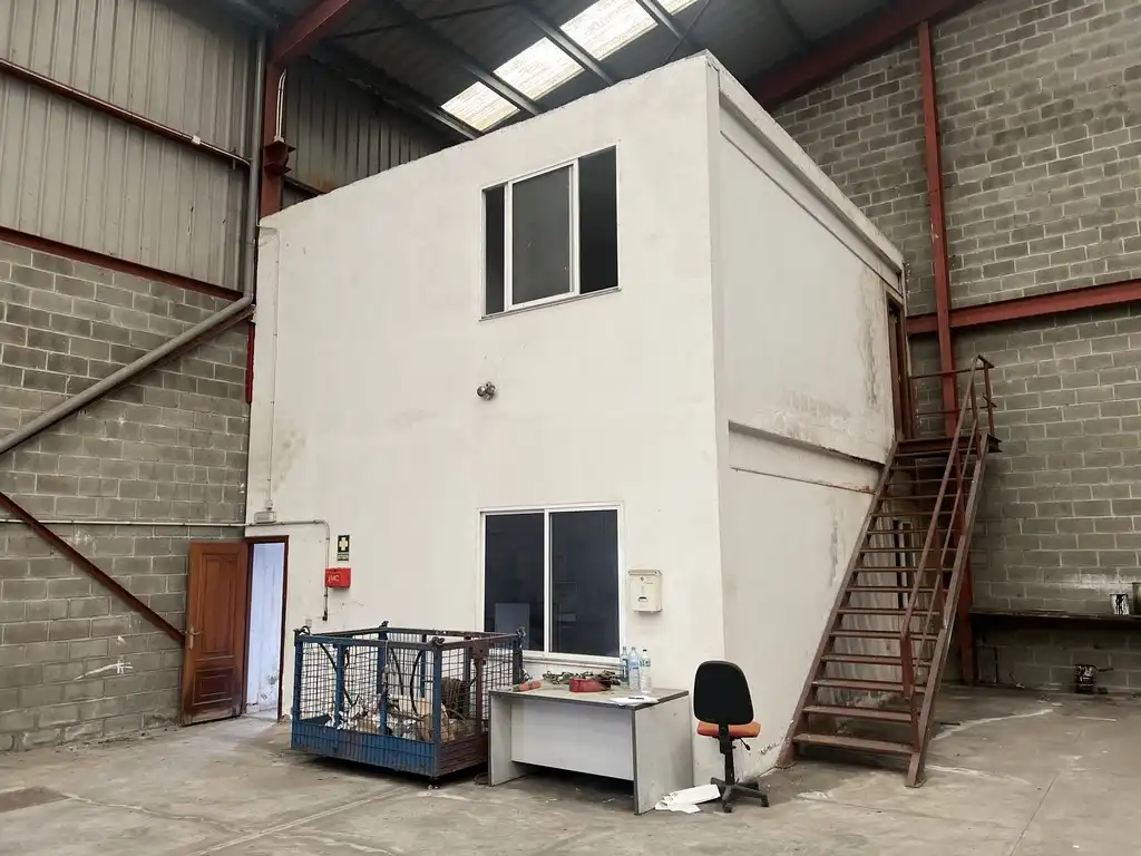 Industrial buildings for rent in Avenida do Mar, 139, Zona Ultramar