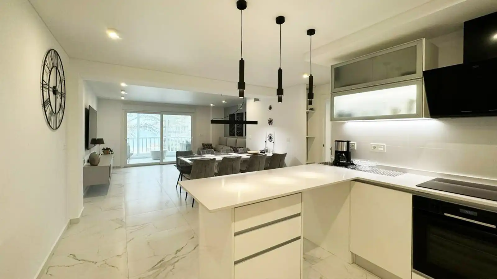 Cocina de Apartamento en venta en Elche / Elx con Aire acondicionado, Terraza y Amueblado