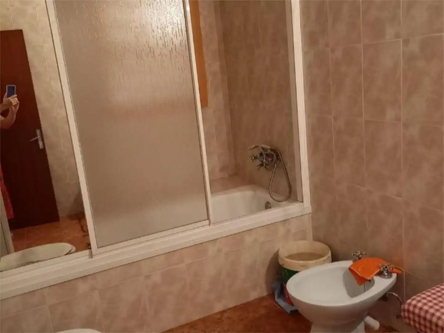 Baño de Casa adosada en venta en Aldea del Rey con Aire acondicionado, Amueblado y Balcón