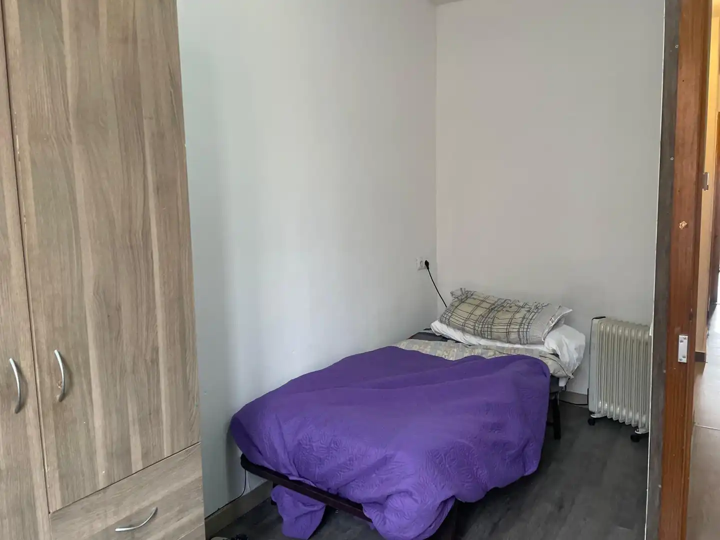 Bedroom of Flat for sale in Manresa  with Heating, Parquet flooring and Furnished