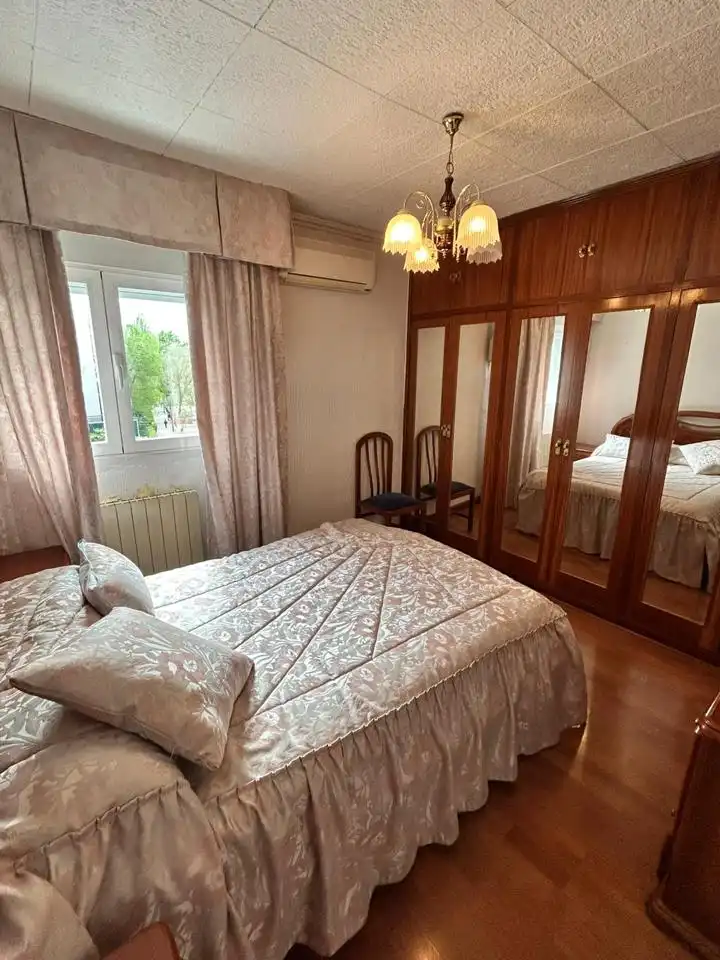 Bedroom of Flat for sale in Móstoles  with Air Conditioner, Heating and Parquet flooring