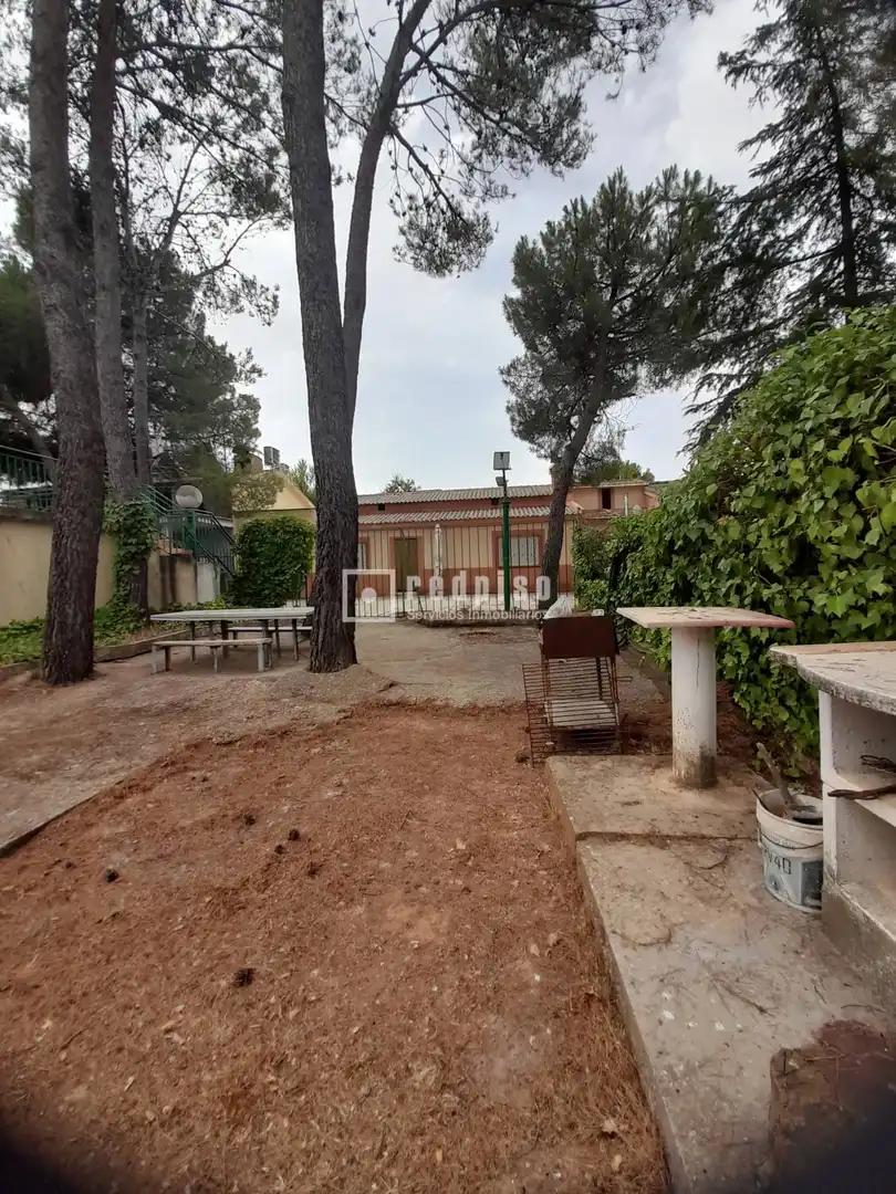 Casa o xalet en venda en Valdaracete amb Calefacció, Jardí privat i Terrassa