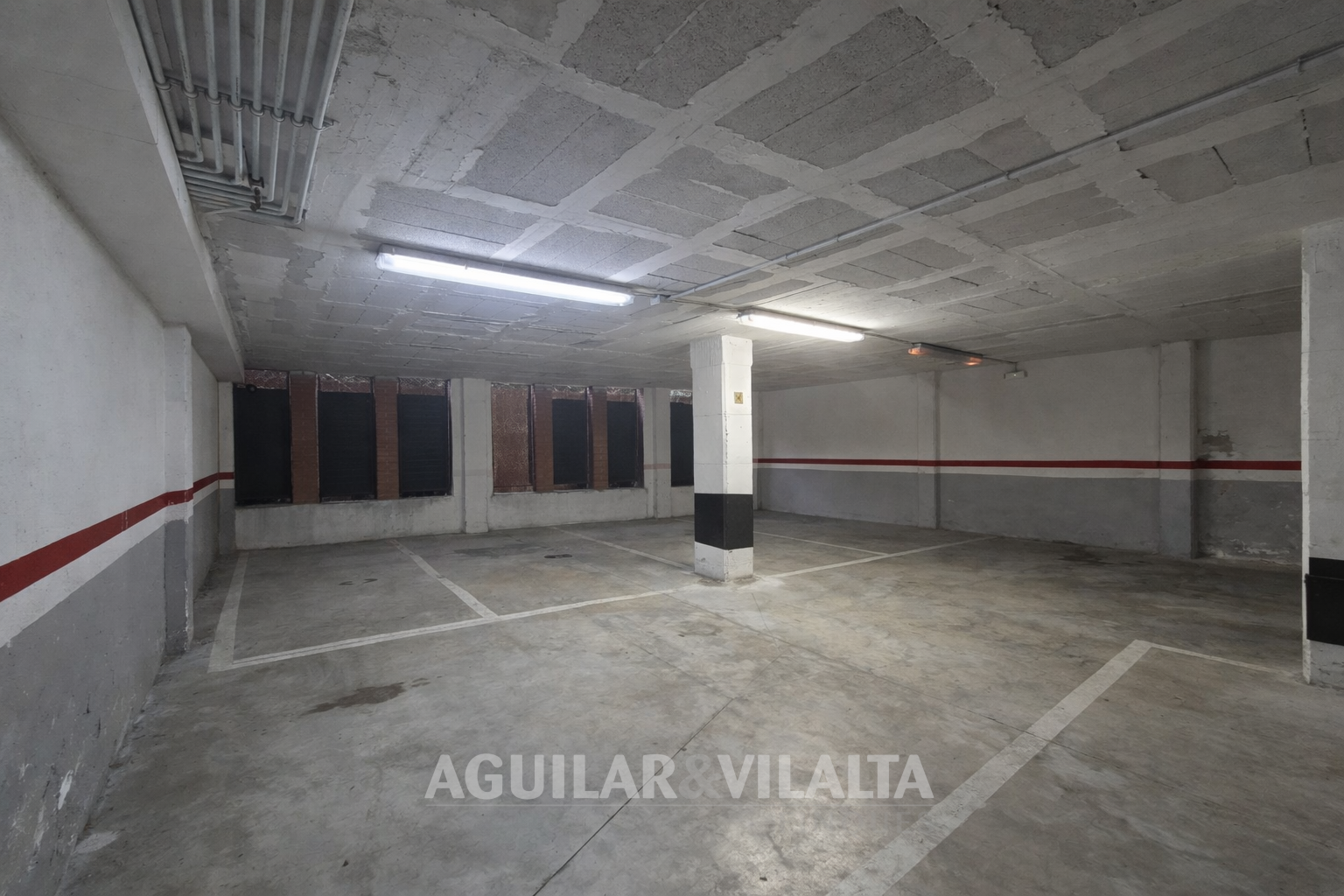 Garage for sale in Centre