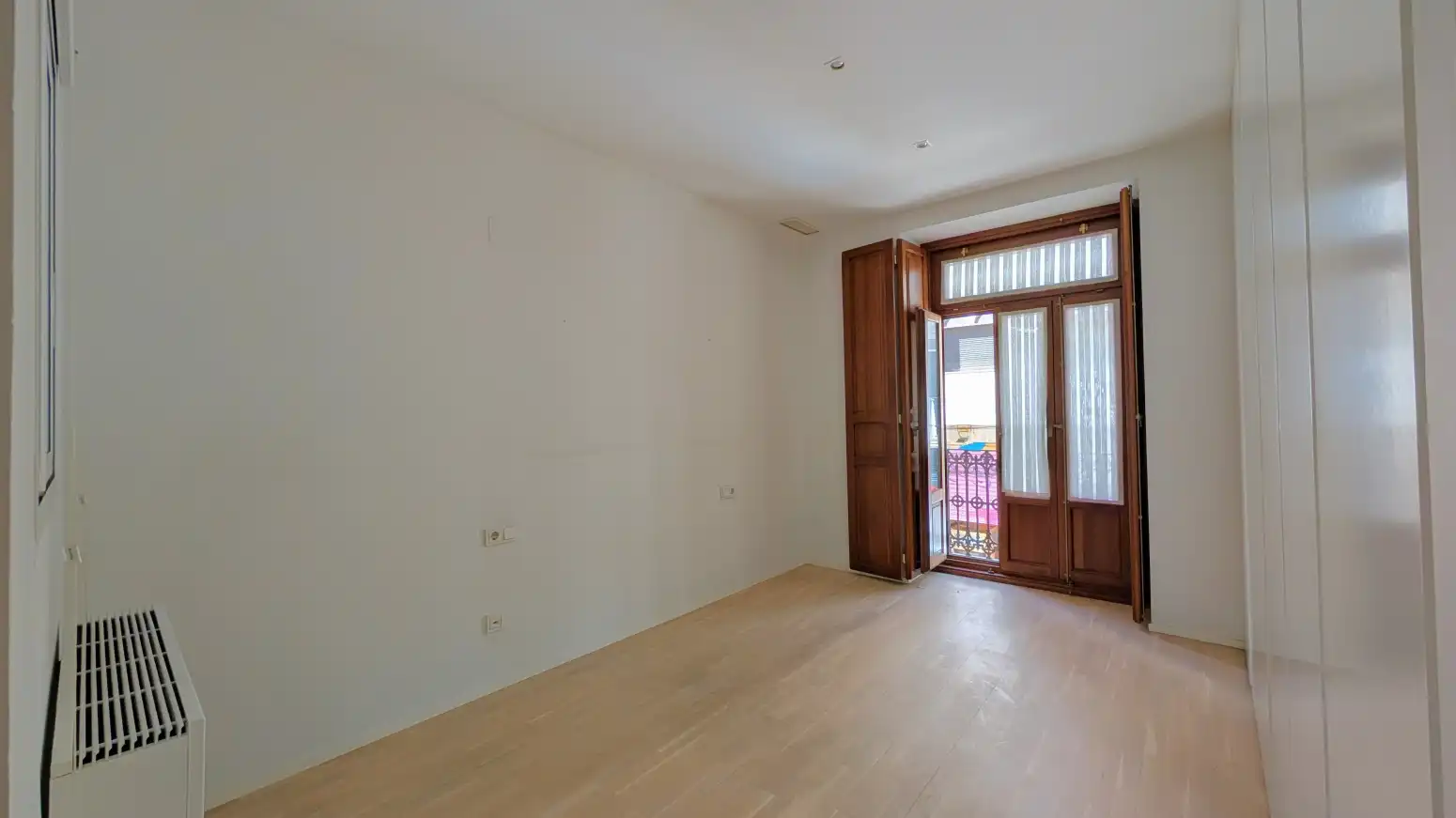Habitación de Piso en venta en Valencia con Aire acondicionado, Calefacción y Jardín privado