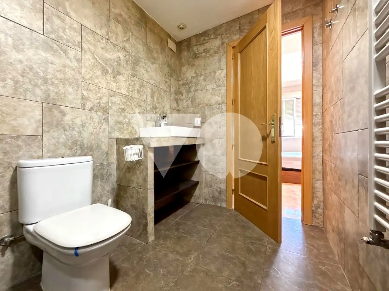 Baño de Casa adosada en venta en Arganda del Rey con Aire acondicionado, Calefacción y Terraza