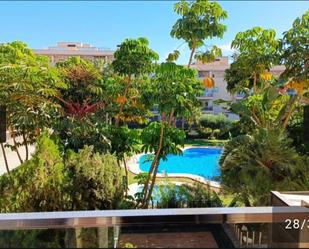 Jardí de Apartament de lloguer en Torremolinos amb Aire condicionat, Terrassa i Piscina