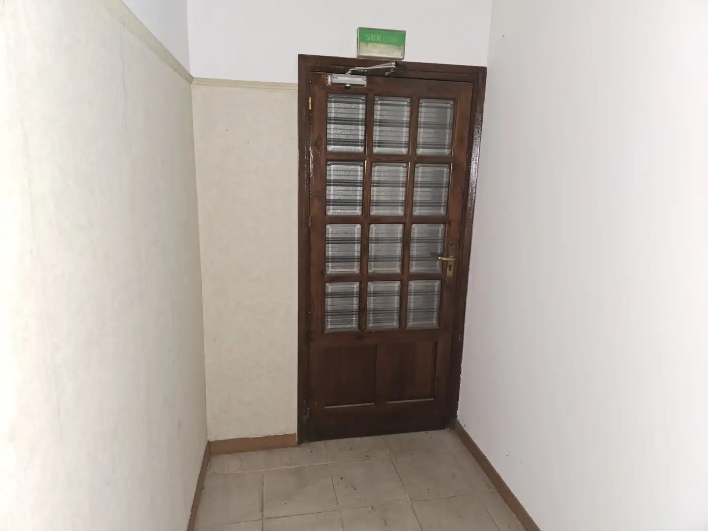 Local comercial en venda a Corts Catalanes, imagen 9