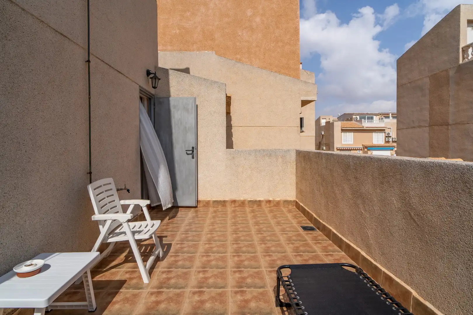 Terrassa de Casa adosada en venda en Torrevieja amb Calefacció, Jardí privat i Terrassa