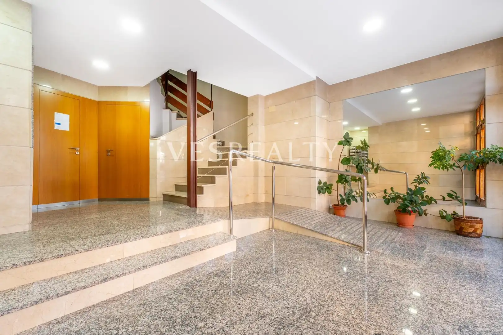 Piso de alquiler en Avenida POETA CARMELO CALVO, Mercado