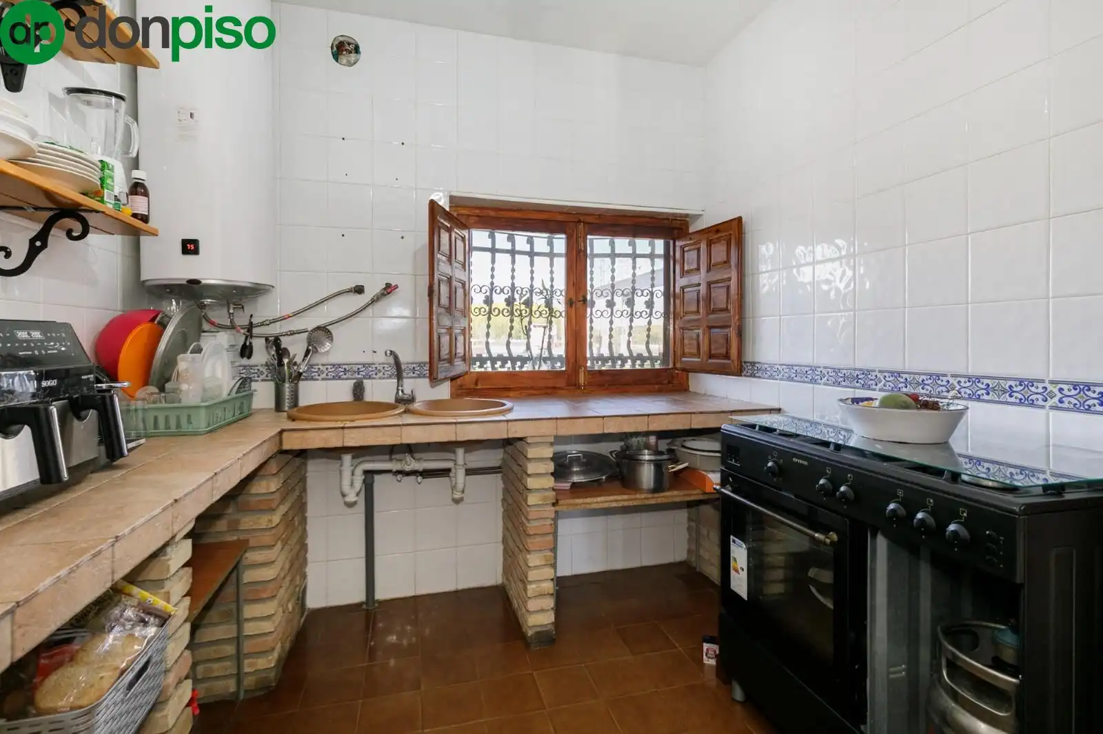 Casa rústica amb jardí en venda a 18320, imagen 4