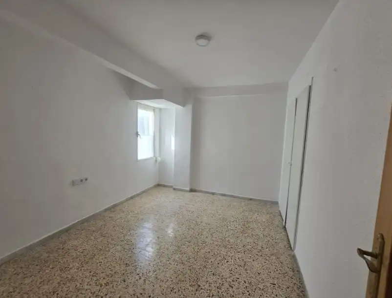 Wohnung zur Miete in Canals mit Balkon und Alarm