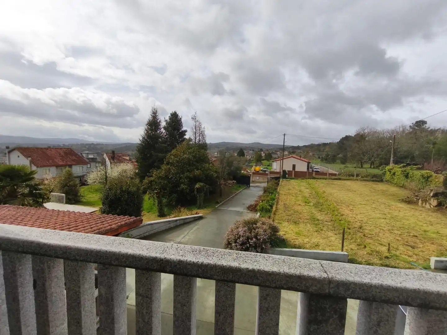 Exterior view of Houses for sale in Toén  with Heating, Private garden and Parquet flooring