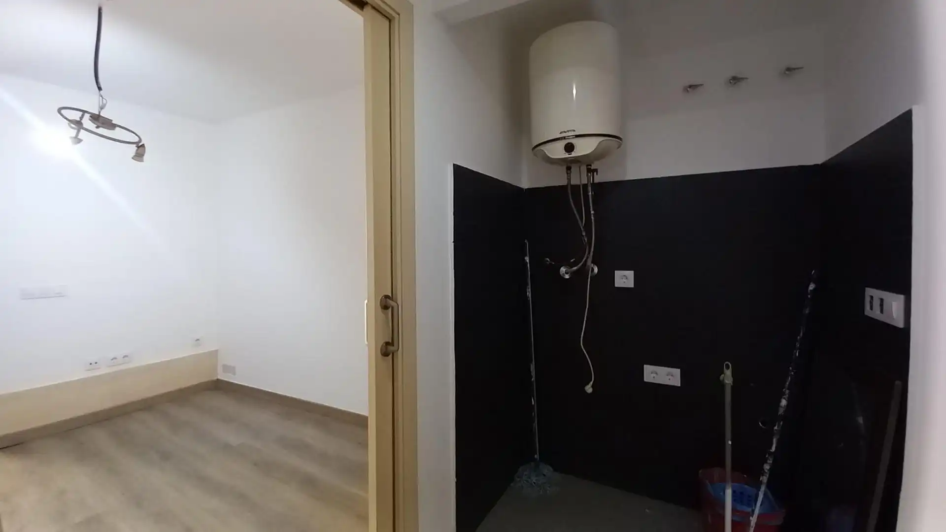 Ground floor for sale in Vilanova i la Geltrú  with Air Conditioner and Alarm