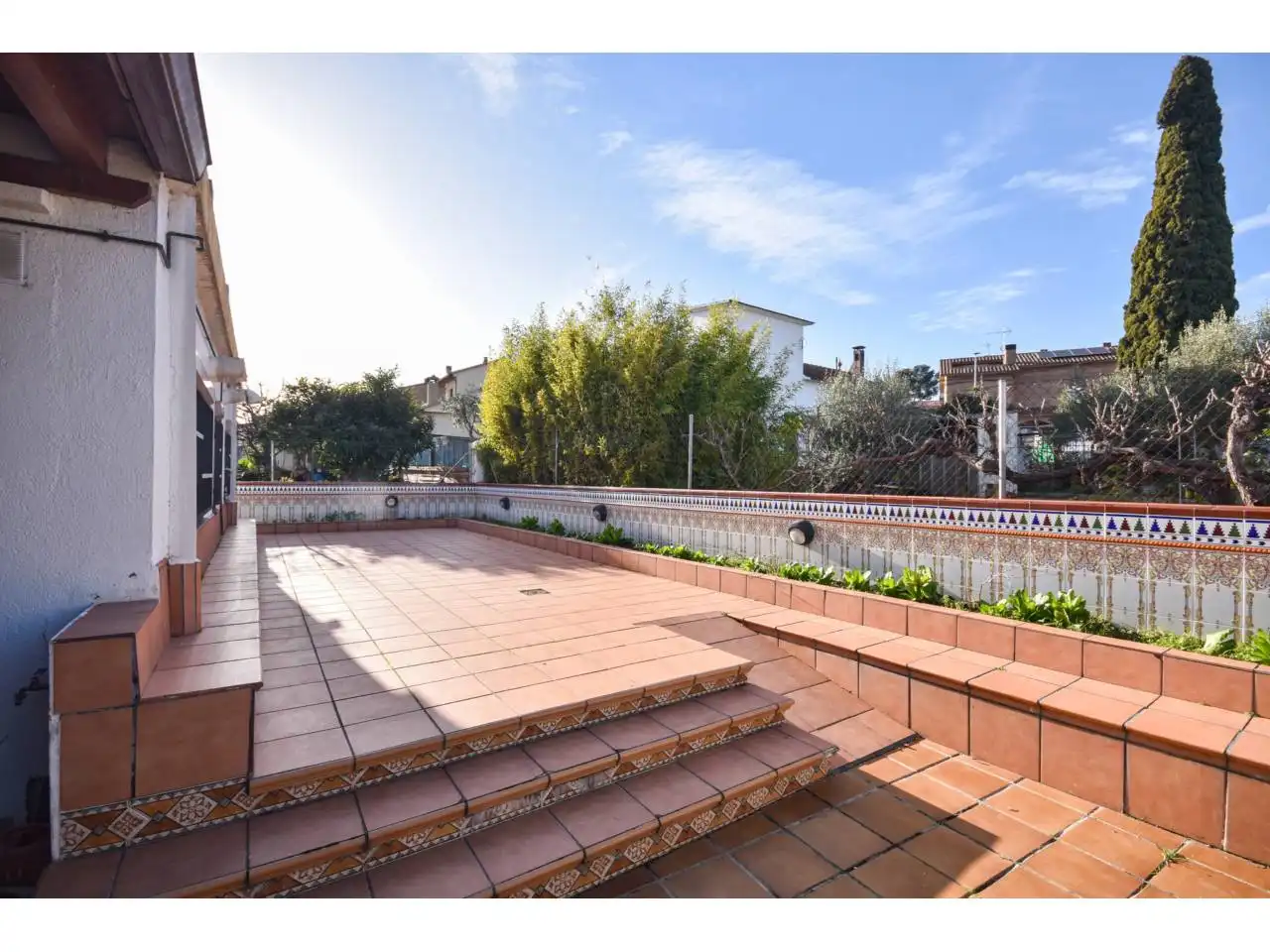 Terraza de Casa o chalet en venta en Santa Perpètua de Mogoda con Aire acondicionado, Calefacción y Jardín privado