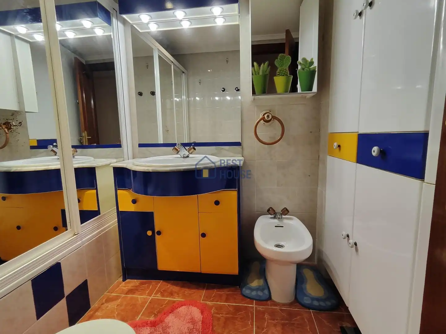 Baño de Apartamento de alquiler en San Andrés del Rabanedo con Calefacción y Amueblado