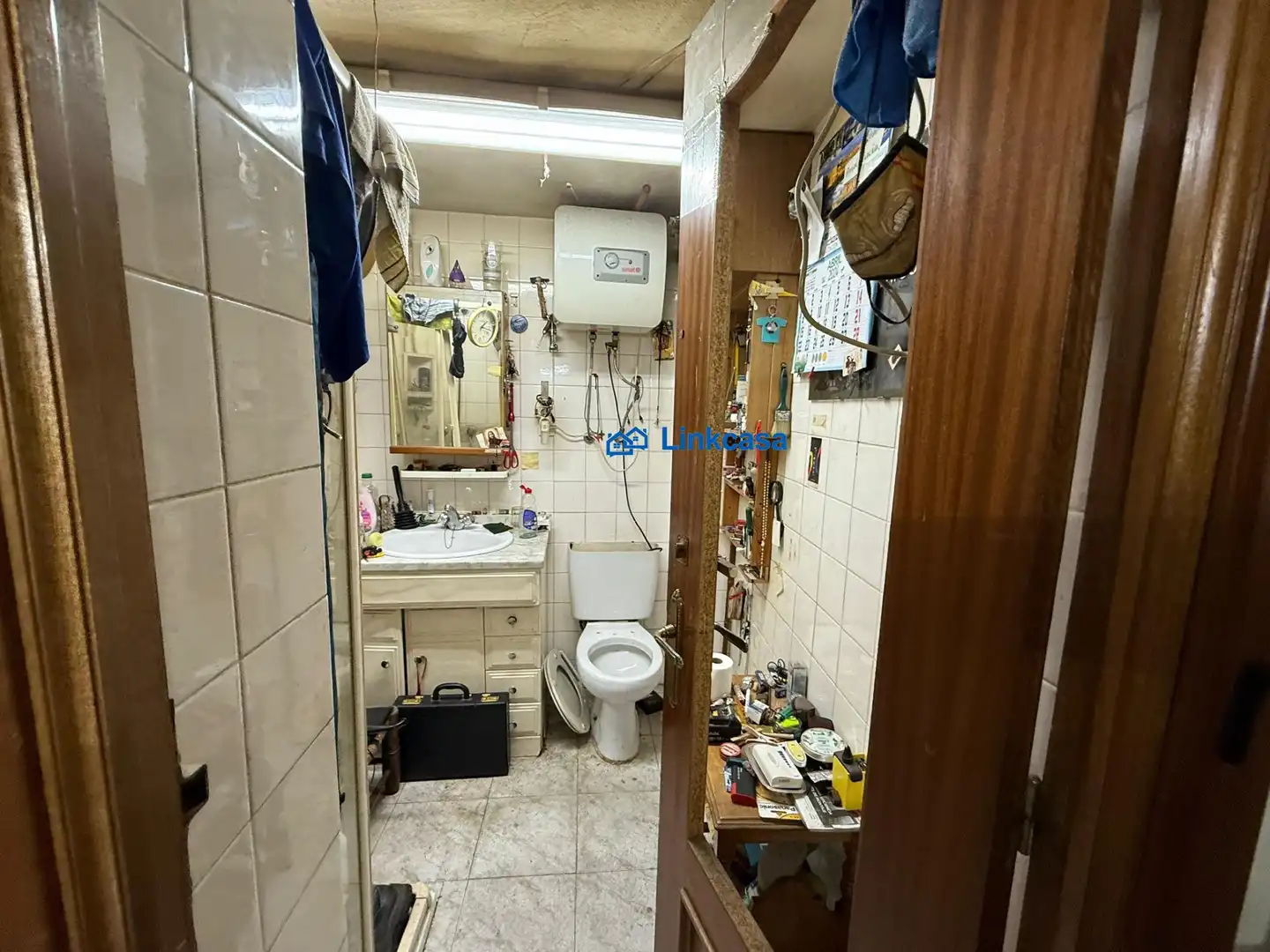 Bathroom of Commercial properties for sale in Madrid