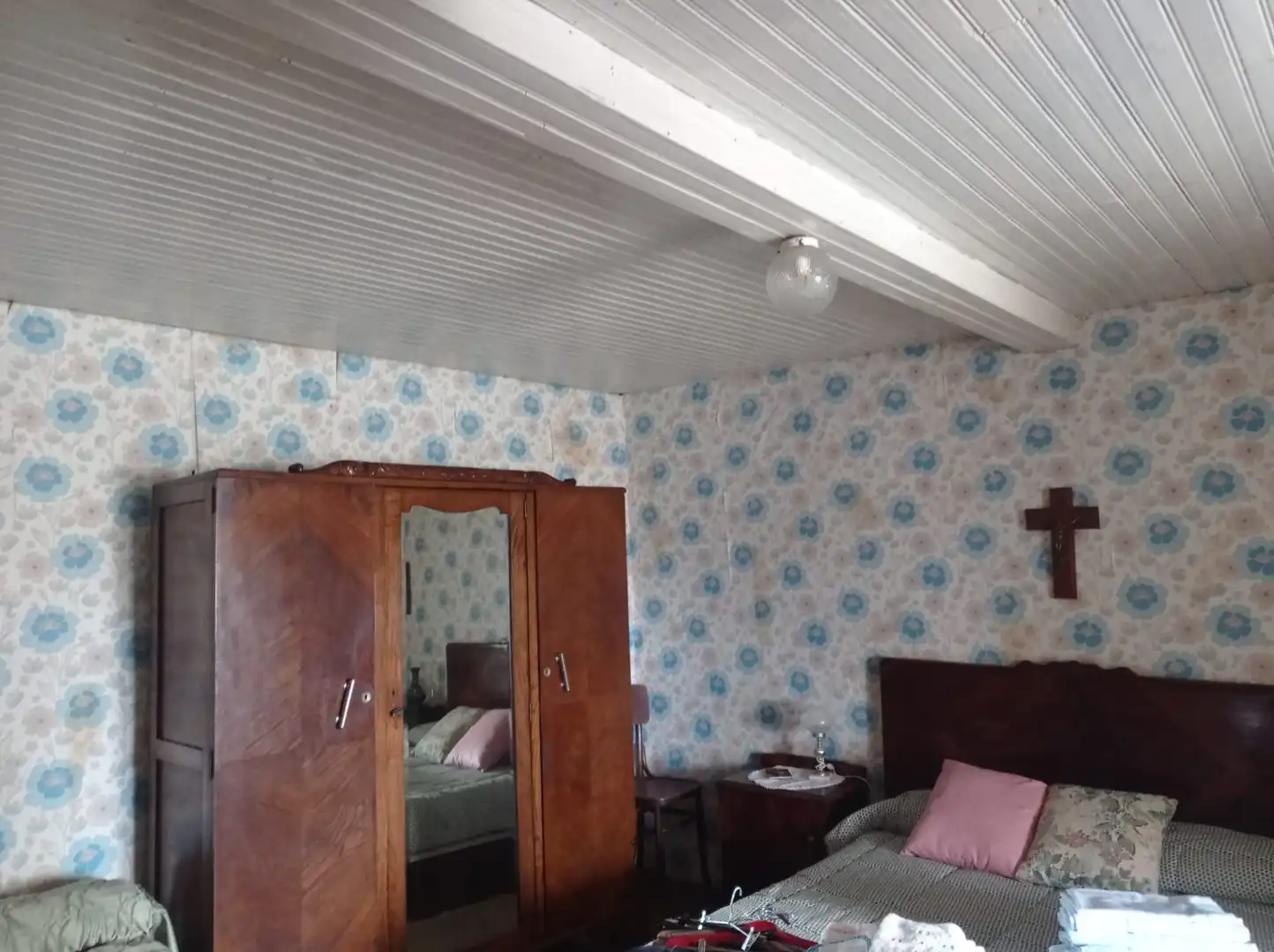 Dormitori de Casa adosada en venda en A Fonsagrada  amb Jardí privat, Moblat i Balcó