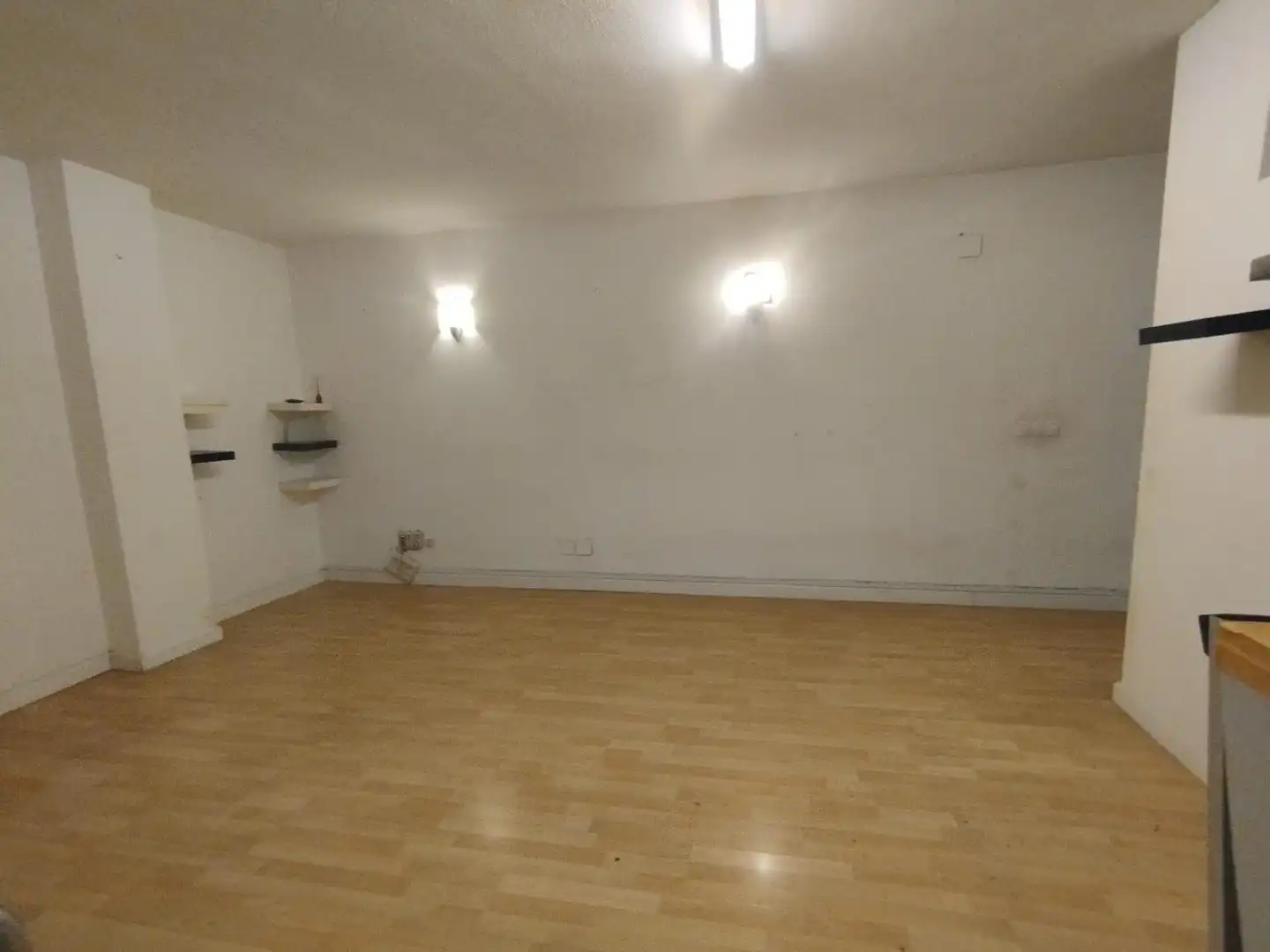 Office space with lift for sale in Calle del Pintor Lorenzo Casanova, imagen 2