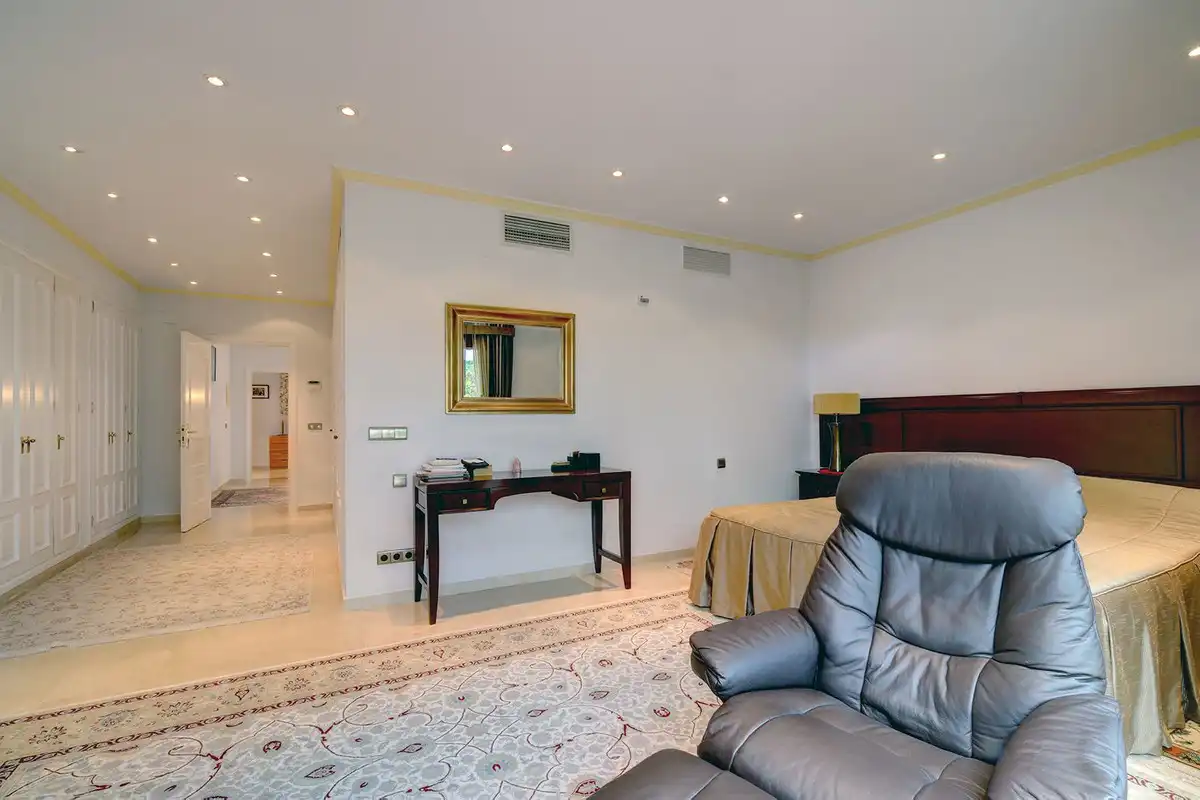 House with pool for sale in Estepona Pueblo, imagen 7