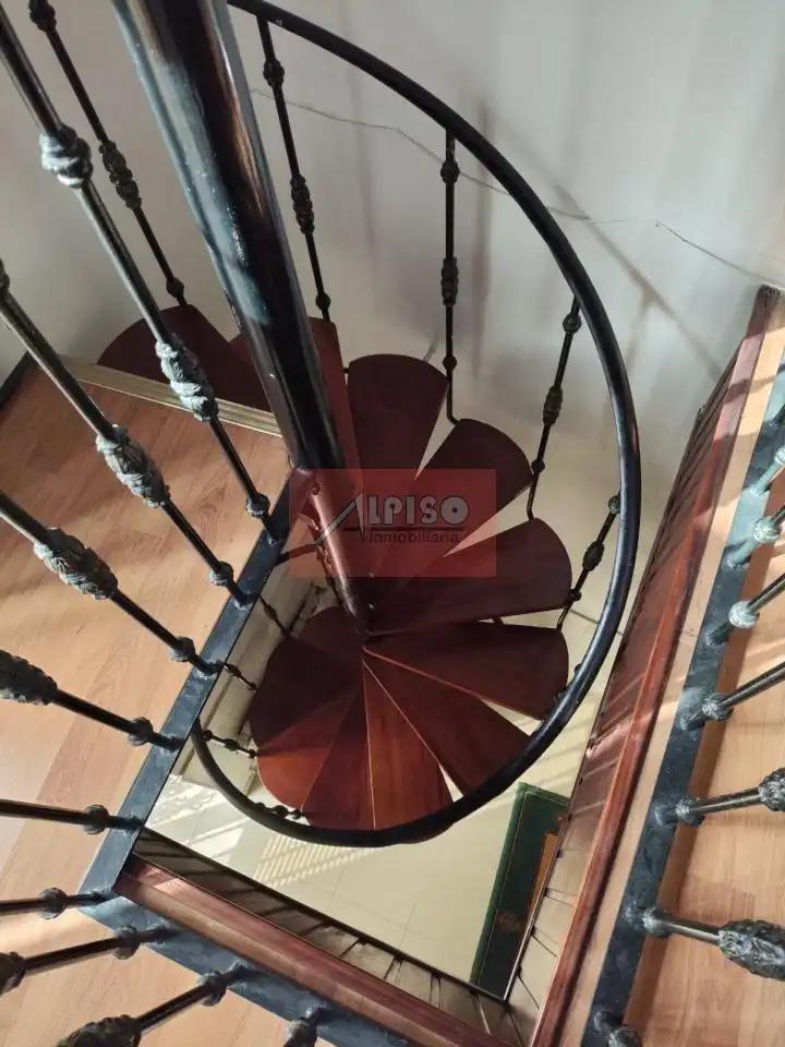 Casa adosada de lloguer en Ourense Capital  amb Calefacció, Moblat i Balcó